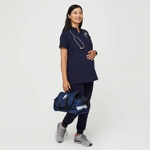 Navy FIGS Maternity Scrub Set - Zamora and Kitale Size Large and Large/Tall